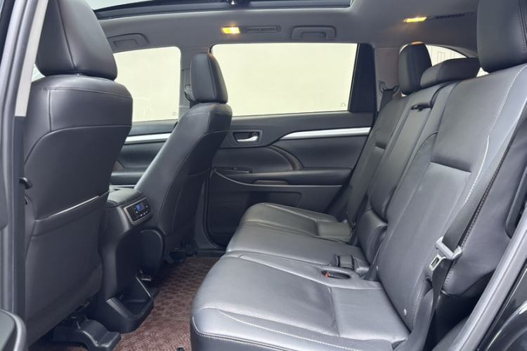 Used Toyota Highlander 2021 2.0T Four-Wheel Drive Luxury Edition 7 Seats
