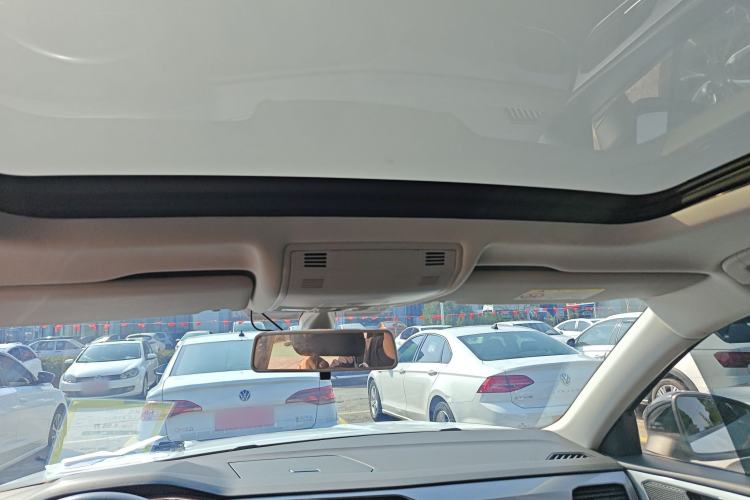 Used Volkswagen Tayron 2019 330TSI Two-Wheel-Drive Luxury Version China V Emission Standard
