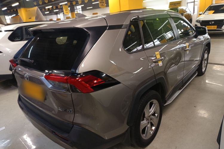 Used Toyota RAV4 2020 2.0L CVT Two-Wheel Drive Fashion Edition
