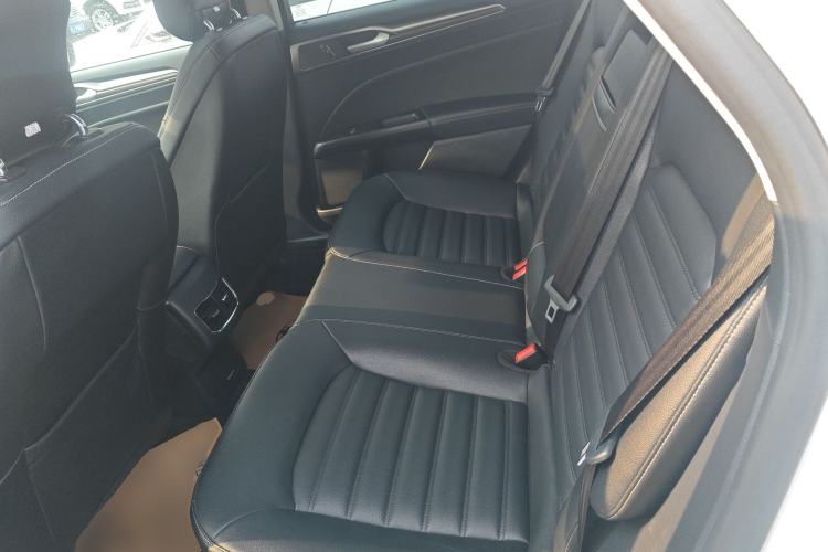 Used Ford Mondeo 2018 EcoBoost 180 Smart Control Fashion Model China VI Standard