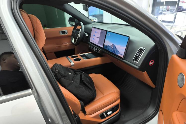 Used Li Auto L7 2023 Pro Model
