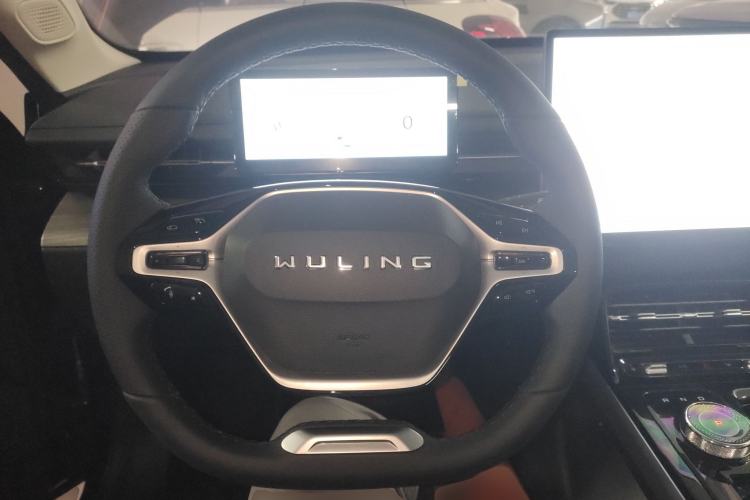 Used Wuling Xingguang 2024 Co-Creation Edition 510 Advanced Model