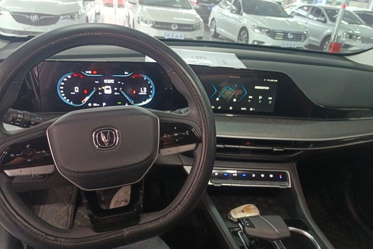 Used Changan Eado 2024 PLUS Blue Whale NE 1.4T GDI DCT High-Energy Edition