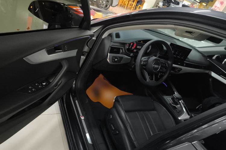 Used Audi A4L 2020 40 TFSI Luxury Dynamic Model
