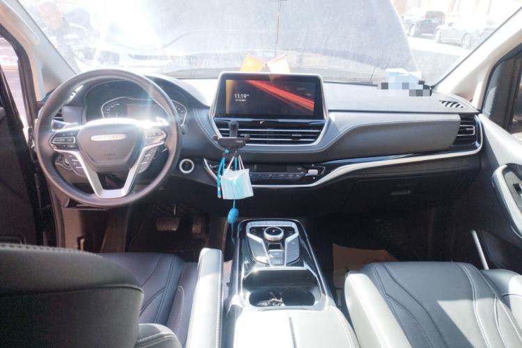 Used SAIC MAXUS G20 2021 PLUS 2.0T Gasoline Automatic Luxury Edition