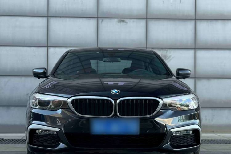 Used BMW 5 Series 2018 Restyled 530Li Leading Edition M Sport Package
