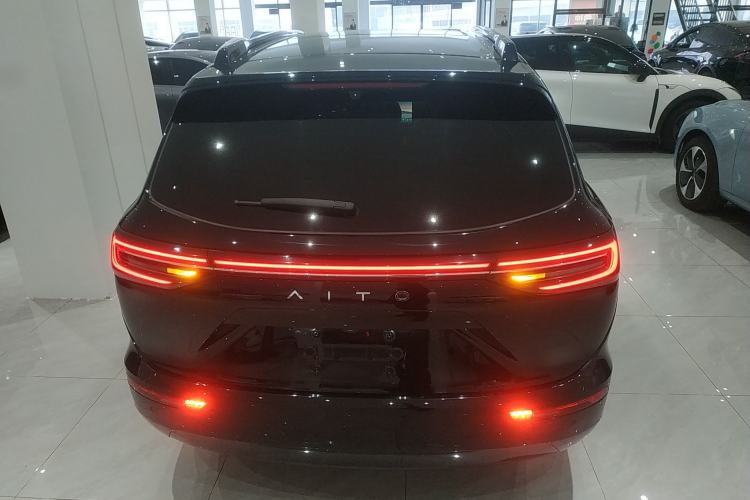 Used Hima AITO M7 2024 1.5T Intelligent Drive 4WD Ultra Version 5 Seats