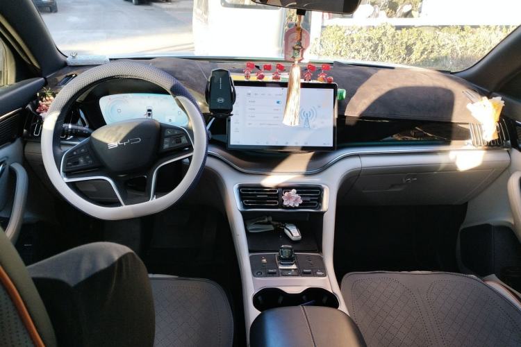 Used BYD Song PLUS New Energy 2024 HONOR Edition DM-i 110km Flagship PLUS