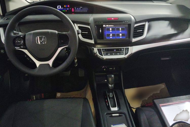 Used Honda Jade 2013 1.8L automatic Comfort version 5 seats
