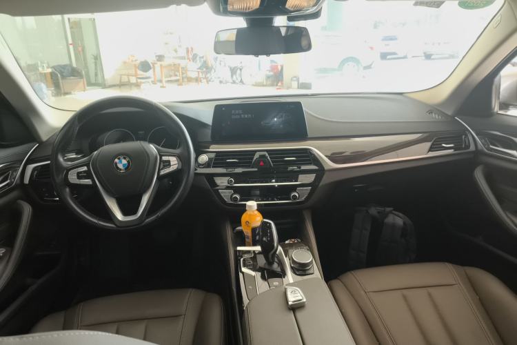 Used BMW 5 Series 2019 525Li Luxury Package

