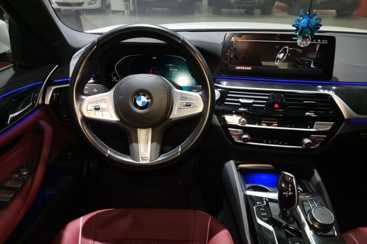 Used BMW 5 Series 2022 Second Facelift 525Li M Sport Package
