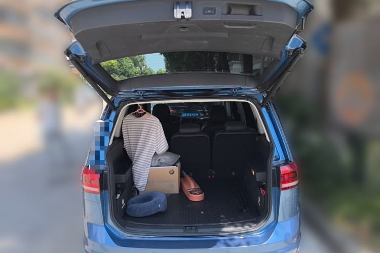 Used Volkswagen Touran 2016 Volkswagen Touran L 280TSI DSG Luxury Edition
