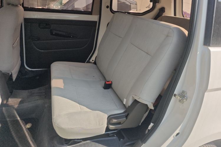 Used Wuling Hongguang 2015 1.5L S Basic Version China V Standard
