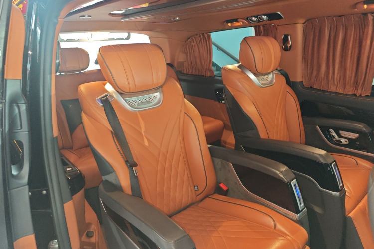 Used Mercedes-Benz Vito 2023 2.0T Elite Version 7 Seats
