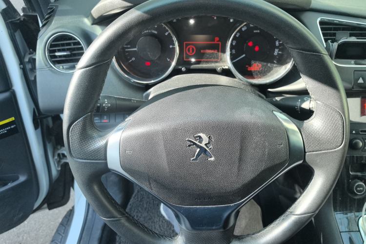 Used Peugeot 3008 2015 1.6THP Automatic Trend Edition
