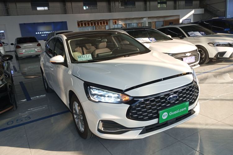 Used Ford Focus 2021 Sedan EcoBoost 180 Automatic Trendy Model