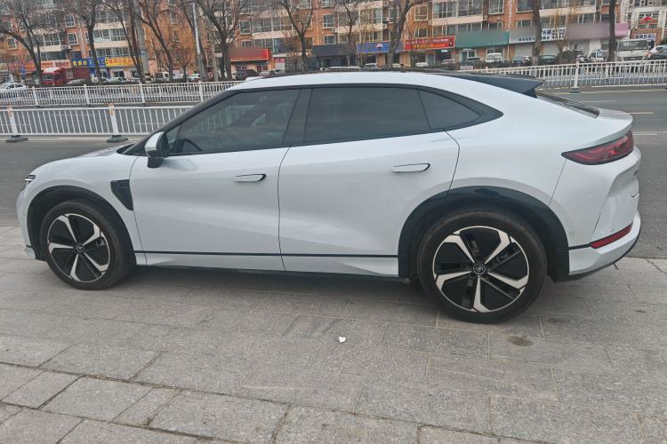 Used BYD Song L EV 2025 Intelligent Driving Version 662 km LiDAR Excellence Edition
