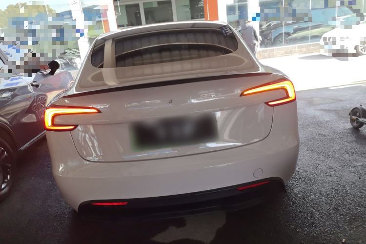 Used Tesla Model 3 2023 Long-Range All-Wheel-Drive Version
