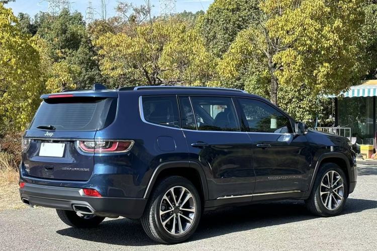 Used  Grand Commander 2018 2.0T Four-Wheel Drive Enjoyment Edition China VI
