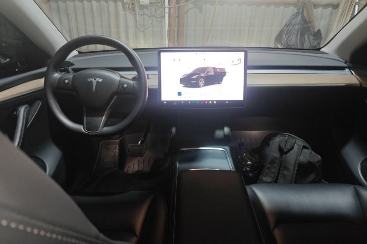 Used Tesla Model Y 2022 Rear-Wheel-Drive Version
