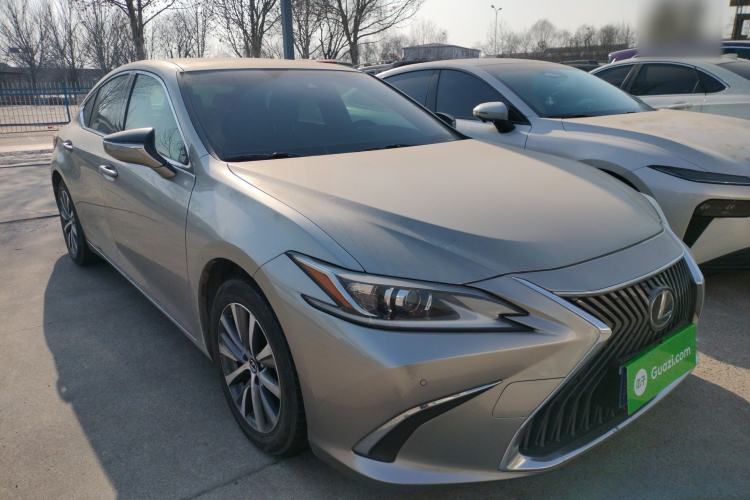 Used Lexus ES 2020 200 Excellence Edition
