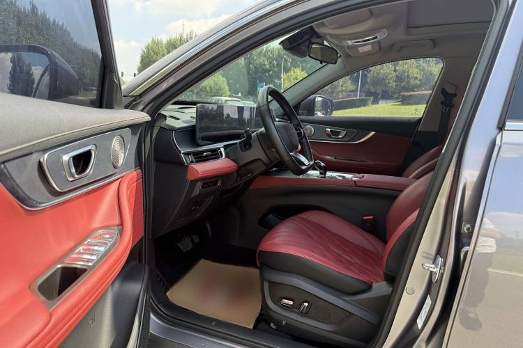 Used Chery Tiggo 7 PLUS 2023 1.6 TGDI DCT Flagship Version
