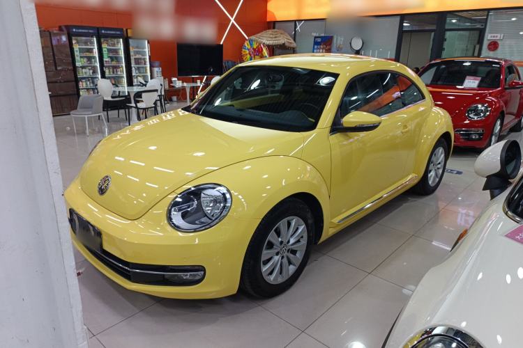 Used Volkswagen Beetle 2015 180TSI model
