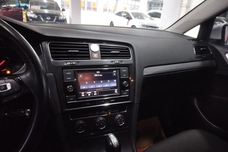 Used Volkswagen Golf 2018 230TSI Automatic Comfort Model
