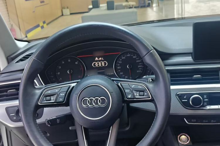 Used Audi A4L 2017 40 TFSI Fashion Model
