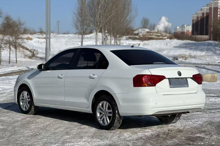 Used Volkswagen Jetta 2019 Dream Edition 1.4L Manual Fashion Version
