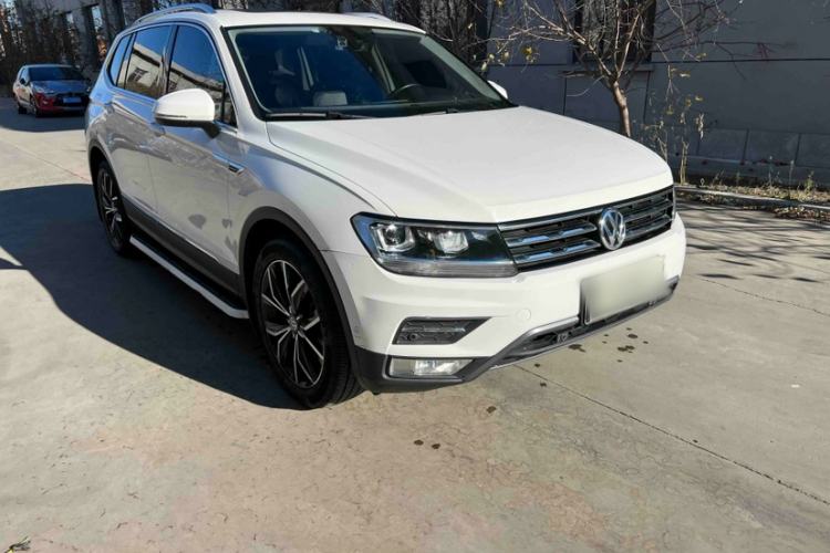 Used Volkswagen Tiguan L 2019 330TSI Automatic Two-Wheel Drive Smart Luxury Version China VI Standard
