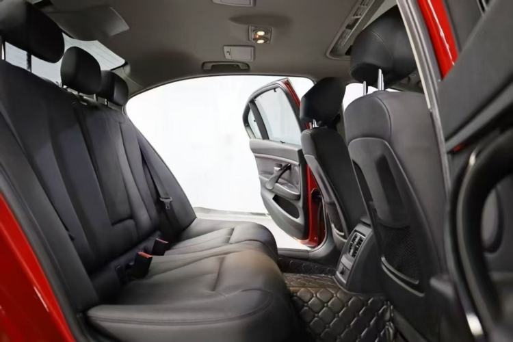 Used BMW 3 Series 2016 320Li Ambition Model
