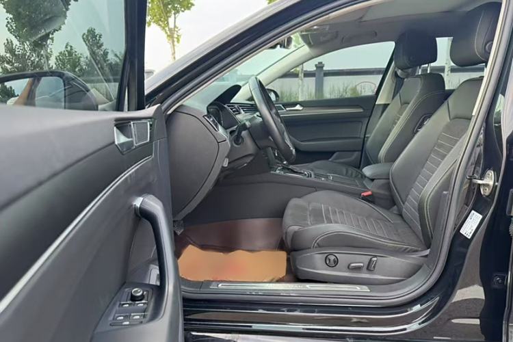 Used Volkswagen Magotan 2020 330TSI DSG Luxury Edition
