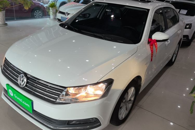 Used Volkswagen Lavida 2017 1.6L Automatic Comfort Edition
