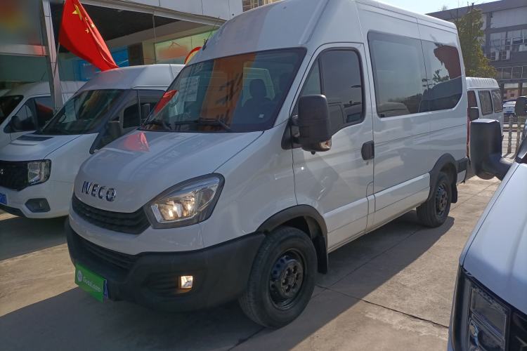 Used Iveco Eurocargo 2021 2.0T Manual Super-Rui Short Wheelbase High-Roof Side-Sliding Door F1A
