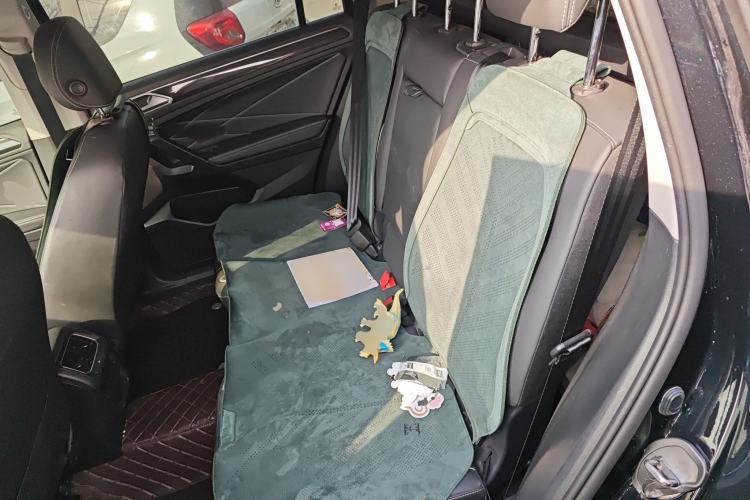 Used Volkswagen Tiguan L 2023 300TSI Automatic Two-Wheel Drive Smart Edition
