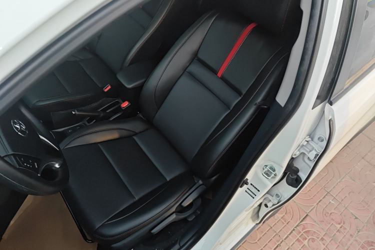 Used Toyota YARiS L 2022 X-Trail 1.5L CVT Luxury PLUS Edition