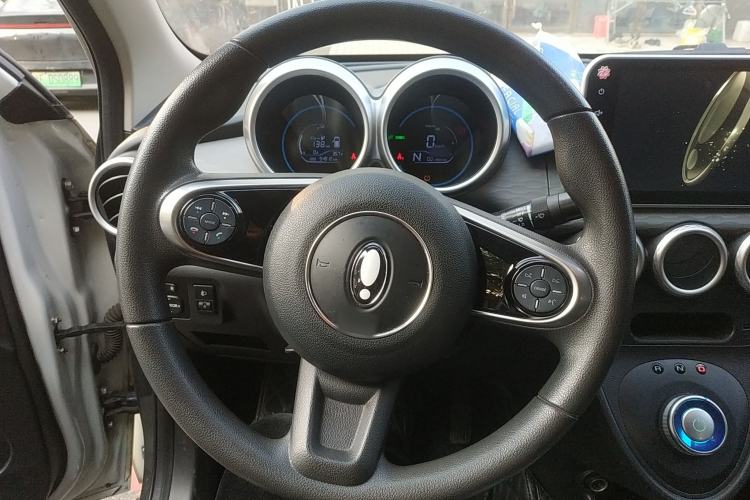 Used ORA Black Cat 2022 Updated Version 301 km Cute Pet Edition Lithium Iron Phosphate