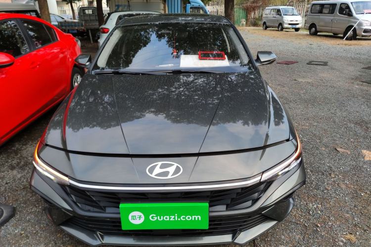 Used Hyundai Elantra 2023 1.5L CVT LUX Prestige Edition
