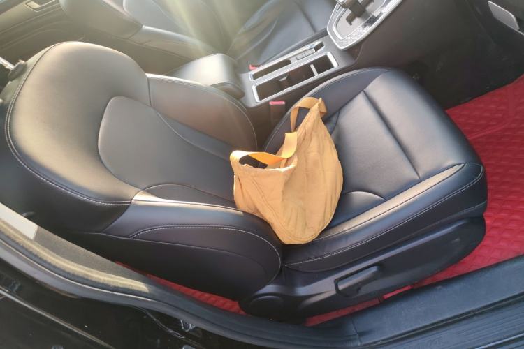 Used Haval M6 2021 PLUS 1.5T DCT Luxury Smart Connectivity Model
