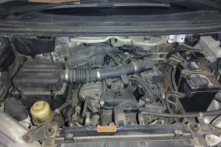 Used FORTHING Lingzhi 2017 Facelifted M3L 1.6L 7-Seater Standard Version
