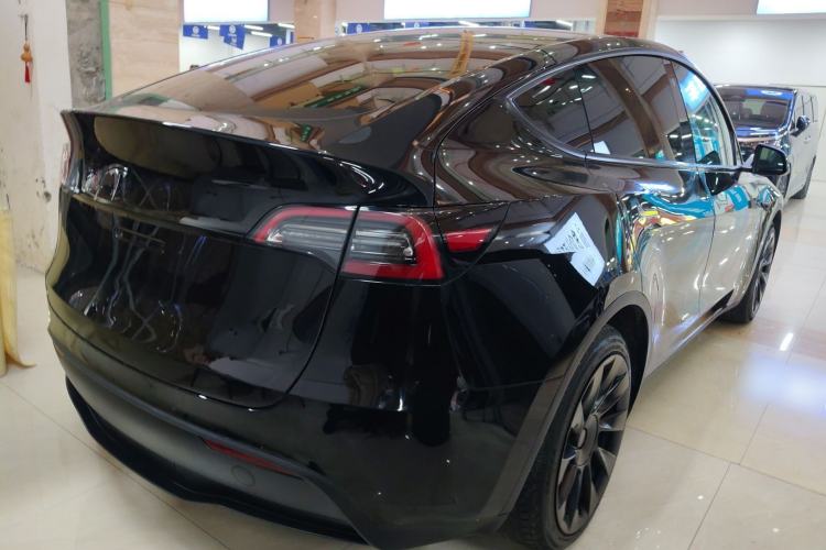 Used Tesla Model Y 2021 Standard Range Rear-Wheel Drive Version
