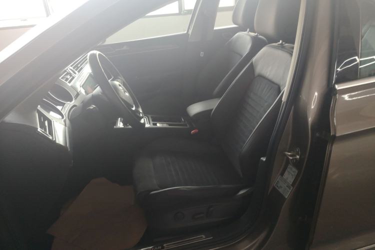 Used Volkswagen Magotan 2018 330TSI DSG Luxury Model