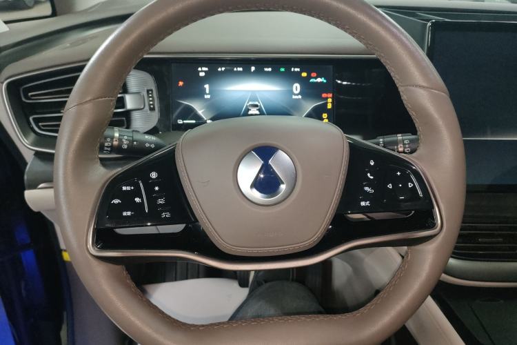 Used Denza D9 2022 DM-i 970 Four-Wheel Drive Flagship Model
