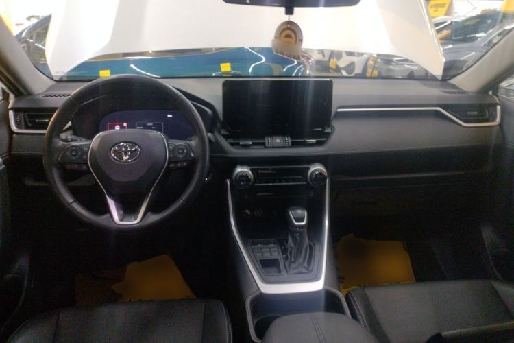 Used Toyota Wildlander 2023 2.0L CVT Four-Wheel Drive Luxury PLUS Edition
