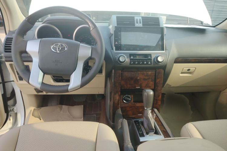 Used Toyota Prado 2017 2.7L Parallel Import