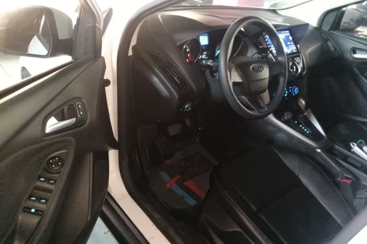 Used Ford Focus 2018 Hatchback Classic 1.6L Automatic Comfort Plus SmartDrive Edition