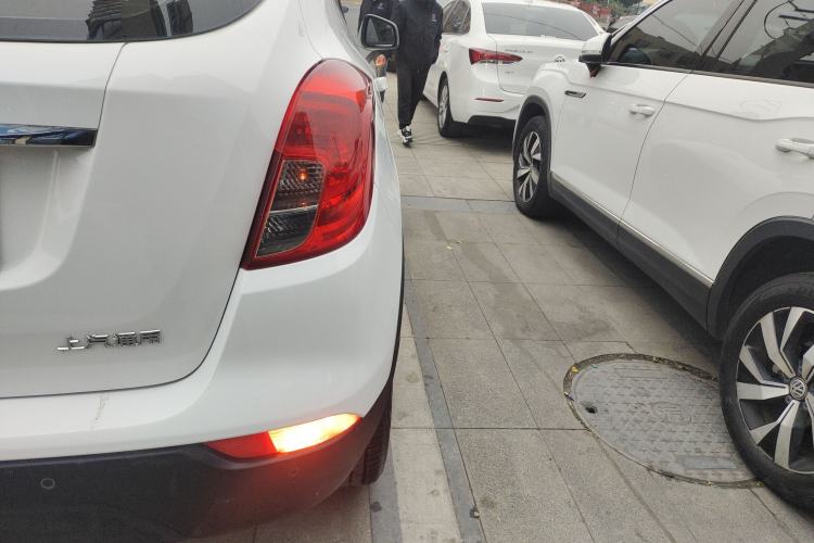 Used Buick Encore 2017 18T Automatic Two-Wheel Drive Urban Leading Model
