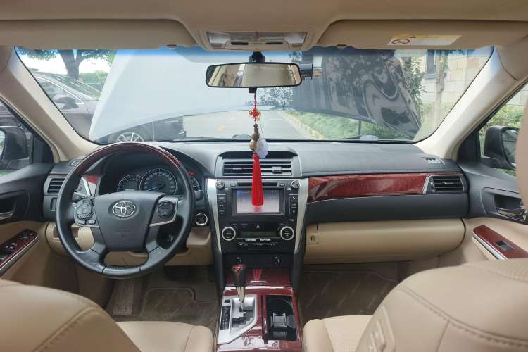 Used Toyota Camry 2012 2.5G Luxury Edition
