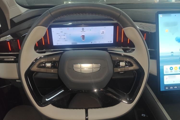 Used Geely Auto FX11 2024 1.5TD DCT Prestige Edition
